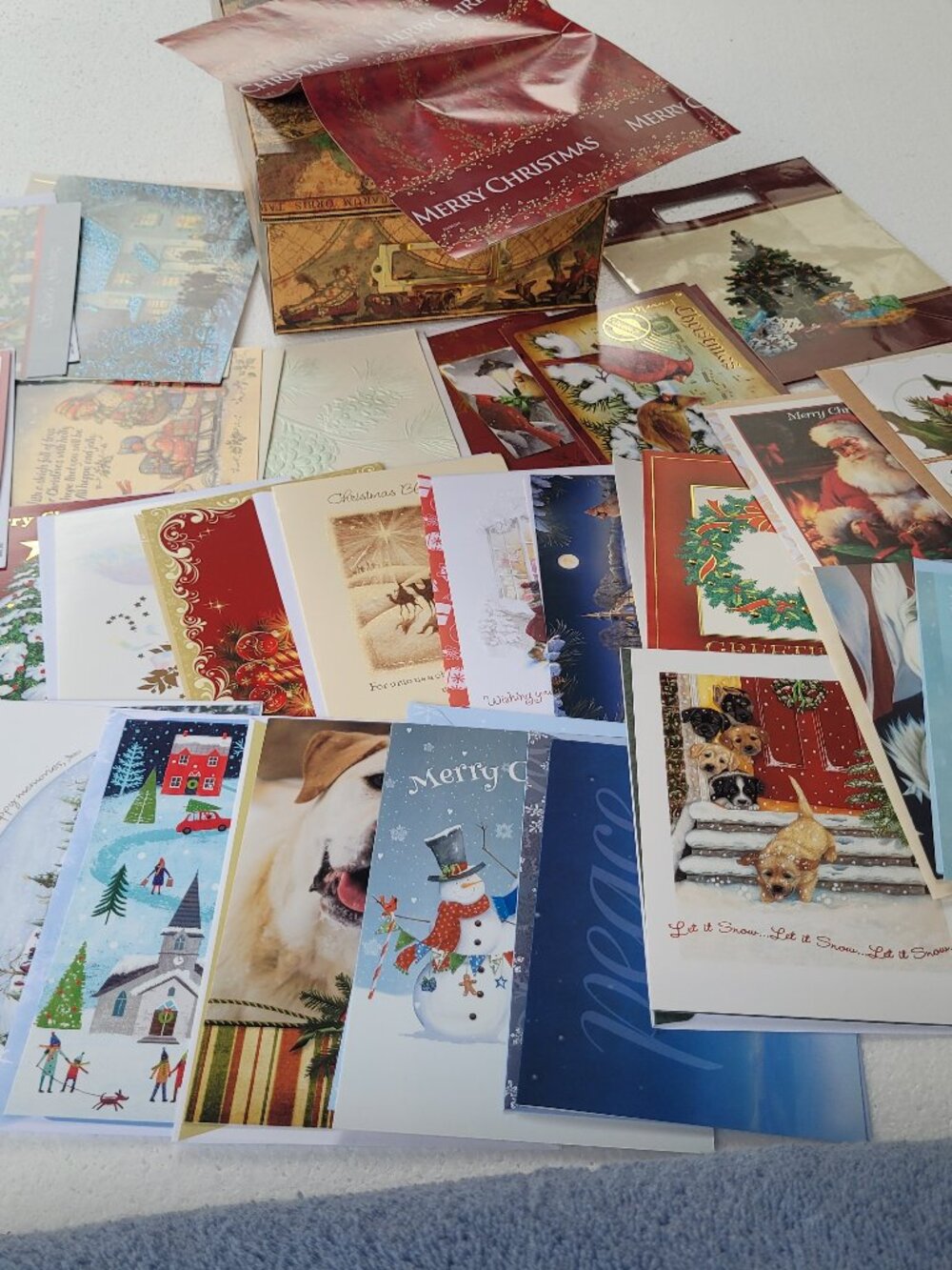 Deluxe Stationery Gift Box w/ Dividers 45 Greeting Cards Wrapping Paper 2 Bags